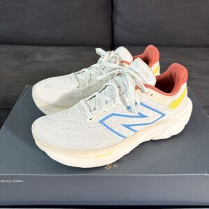 New Balance Fresh Foam 1080v13 Running Shoe White/Light Blue Women's Size 6.5